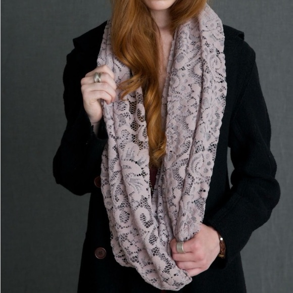 Krista Norris Mauve Lace Scarf - Picture 5 of 7